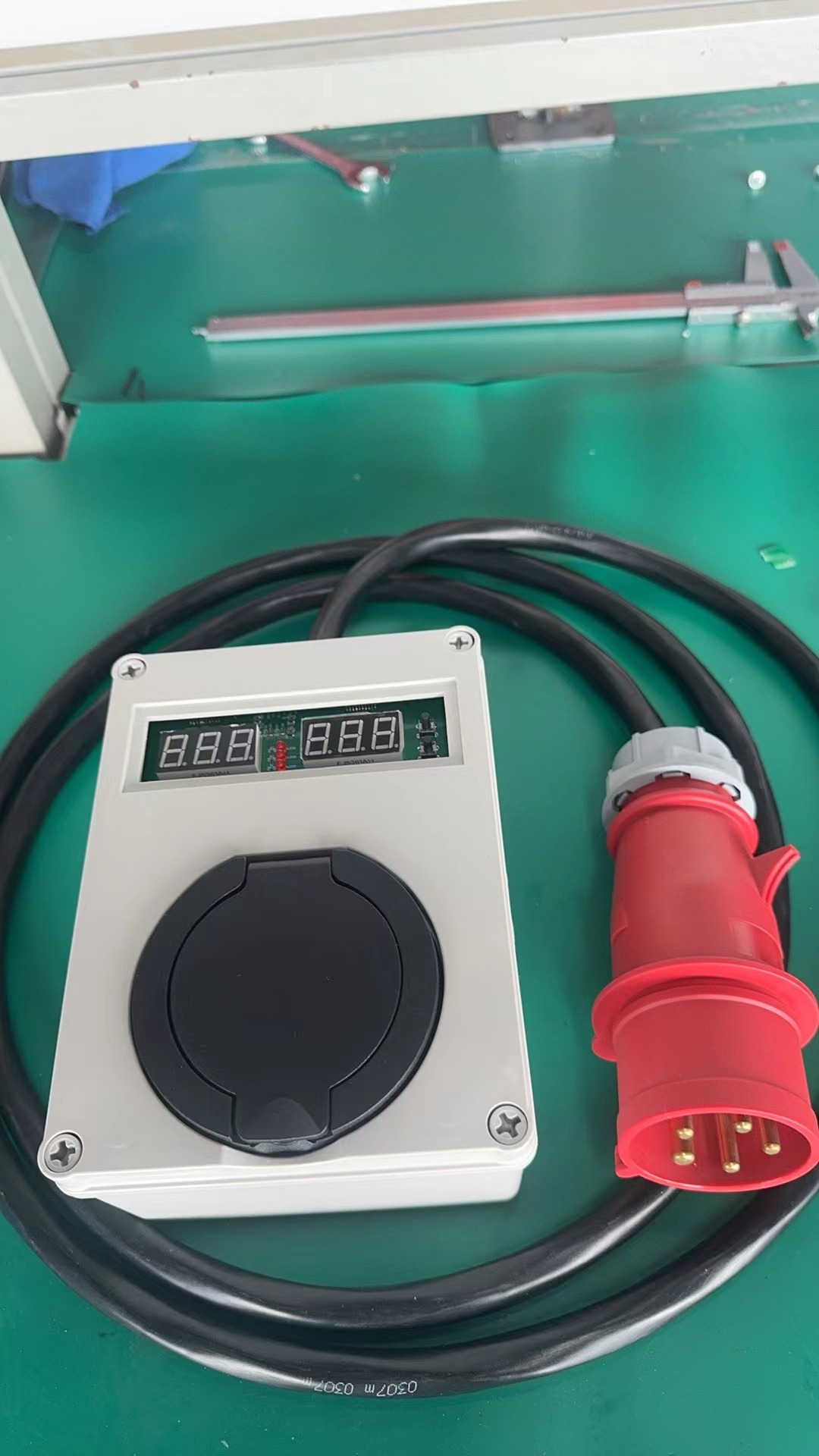 새로운 미니 16A/32A 스마트 앱 연동 전기차 충전 - Portable Ev Charger 32A Type 2 Cee Plug 리뷰 및 가격